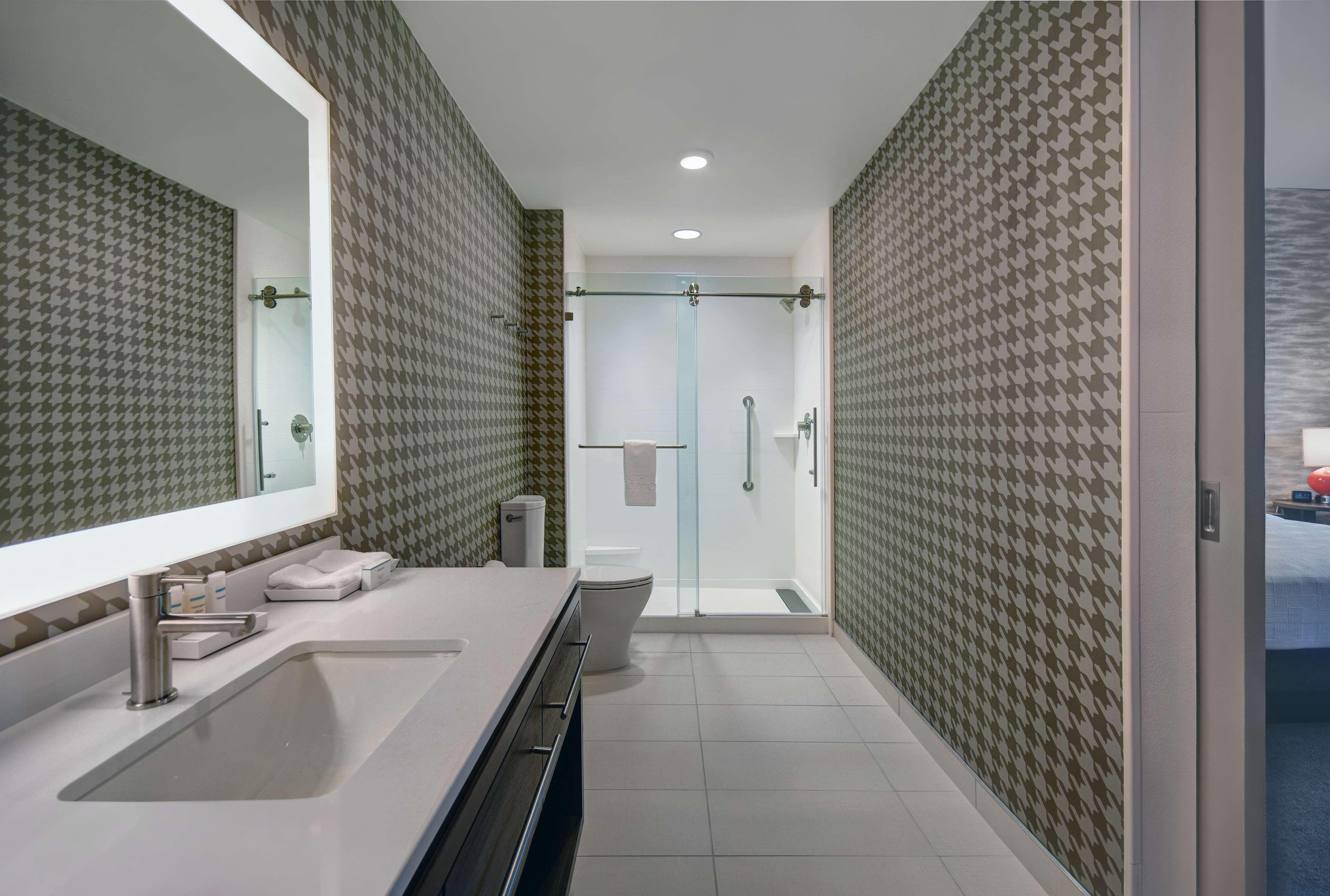Home2 Suites By Hilton Raleigh North I-540 Экстерьер фото