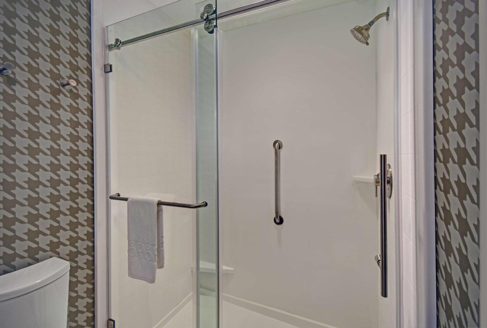 Home2 Suites By Hilton Raleigh North I-540 Экстерьер фото