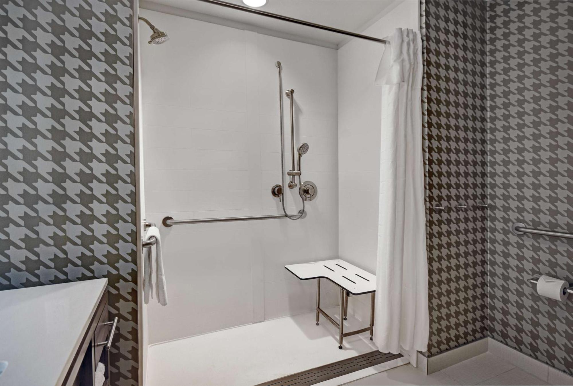 Home2 Suites By Hilton Raleigh North I-540 Экстерьер фото